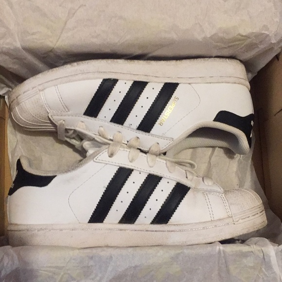 Adidas Superstar - Picture 2 of 6